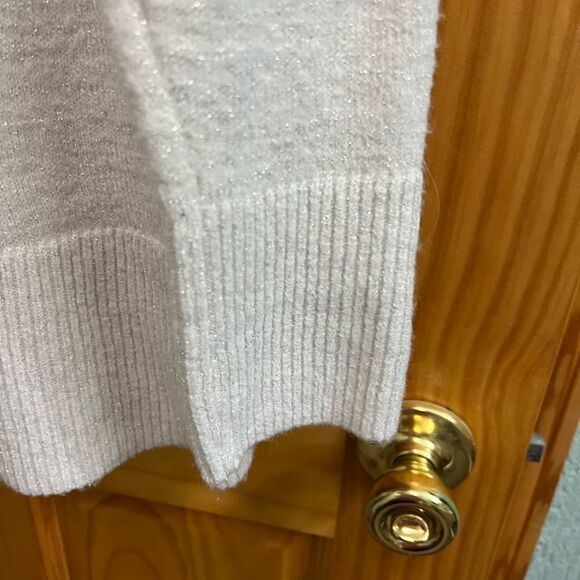 Gorgeous sparkly rhinestone & bead embellished Apt. 9 size L sweater - Picture 4 of 6